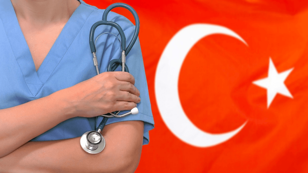 ¿Es Turquía una buena opción para un lifting facial?